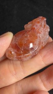 (Real Unit) Red Hermatoid Calcite Crystal Long Gui Longevity Turtle Display (25g+-) 天然红胶花迷你龙龟镇 (S/n: 3181002)