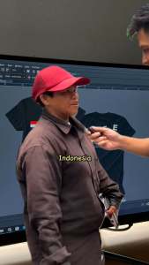 Kaos ayu negara dari huruf T