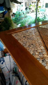 Meja Makan Minimalis Combinasi Koin