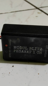 LAMPU ROTARI TANPA TOPLES + MODUL BLITZ PESAWAT 1 KALI KEDIP 12/24 VOLT