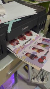 ปริ้นท์งาน กระดาษโฟโต้ ปริ้นท์งานคุณภาพสูง ขนาด A4 สีสดใสคมชัด รวดเร็ว ปริ้นป้ายเมนู ออกแบบป้ายเมนู