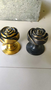 Knob Pintu Rumah Kuningan Antik Motif Bunga Mawar 2 Pcs