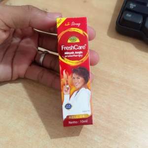Best Seller FRESH CARE STRONG MERAH ROLL ON MINYAK ANGIN AROMATHERAPY 10 ML