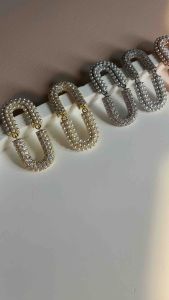 Claire&Kos - ต่างหูคริสตัล-มุก แบบแป้น