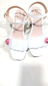 ảnh thật giày quay hậu voan