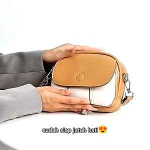 HAMA PRODUK 550 Fashion Import Style Terbaru Tas Selempang Wanita Kulit PU Shoulder SlingBag Kecil Muat Banyak Free Gantungan khaki