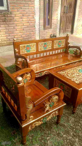 set kursi ruang tamu model Arimbi full ukiran Jepara bahan full kayu jati desain klasik modern