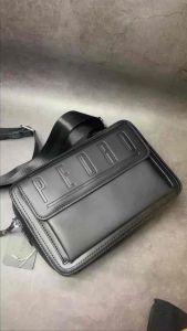 Túi đeo chéo nam pedro siêu đẹp mẫu hit hot