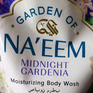 Naeem Moisturizing Body Wash 400ml: Kulit Lembut & Nyaman