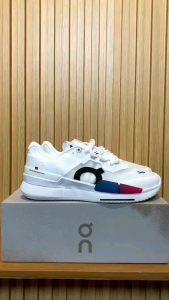 Sepatu On Cloud The Roger Pro 2 White Malibu Olahraga Tennis