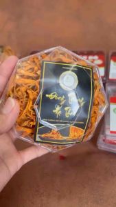 Đông trùng hạ thảo chưng yến