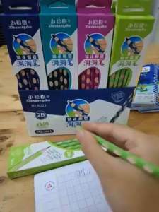 Hộp 12 bút chì thông minh định vị 2B tặng kèm gọt. Bút chì 2B luyện nét thanh nét đậm cho bé. Hàng chất lượng cao