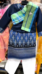 ชุดไทยเด็กภาคอีสาน ชุดลำเซิ้ง ชุดฟ้อนลำการแสดง ชุดชาวนา (แถมเข็มกลัดและผ้าพาดบ่าฟรี)