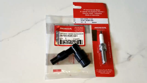 Sparkplug Set Adv160 Pcx160 Click160 Airblade 160 . [K0R] . Honda Genuine Part Ignition System - Sparkplug Set !! (K0R-V01) for Automatic Motorcycle Scooter - Pt AHM Indonesia ..