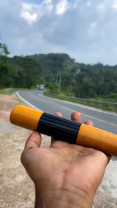 klem putar otomatis karet hitam penyambung fiber ( klem egrek sawit )