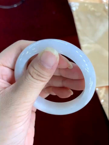 Jadeite bangle jade bangle 52.5mm singapore can view and try Grade A