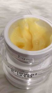 รีนิวเวิล อี คิวเทน ไนท์ ครีม กิฟฟารีน Renewal E-Q10 Night Cream ครีมบำรุงผิวหน้า และรอบดวงตา