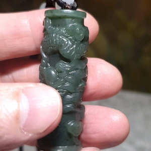 Nephrite greeish 3 dimensional carvings Coiling Dragon Pillar pendant (with certificate) 和田玉青绿立体圆雕盘龙柱吊坠(带证书)