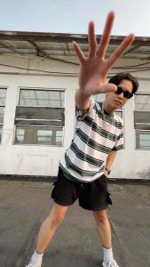 Kaos Salur Strip Hitam Oversize Cotton Combed 24 | Kaos Kombinasi | Kaos Garis strip | Kaos Salur | Baju Lengan Pendek