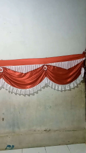 Bendera background renda cantik merah putih 10 gelombang