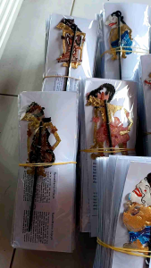 Souvenir Wayang Mini Imut: Produk Souvenir Unik untuk Anak-Anak