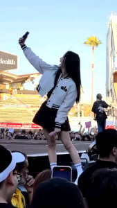 ALO CROOPED JACKET - JAKET VARSITY WANITA - Jisso Blackpink Outfit Korean style