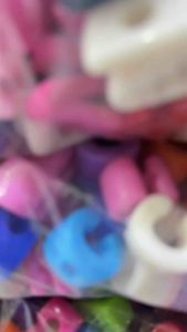 Hạt nhựa chữ cái lỗ lớn 6mm dùng xỏ móc khoá dây treo điện thoại phụ kiện handmade