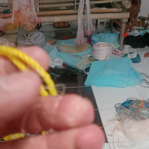 anco senar lubang 1½ inci ukuran 3x3 m