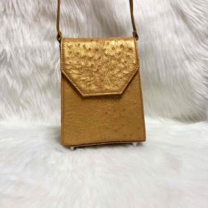 (Hàng mới) Túi đeo da đà điểu thật màu vàng ánh kim kích thước 19cm-14cm-7.5cm