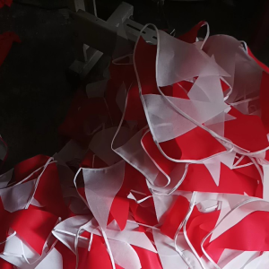 Bendera Merah Putih Segitiga Rawis Panjang 10 Meter