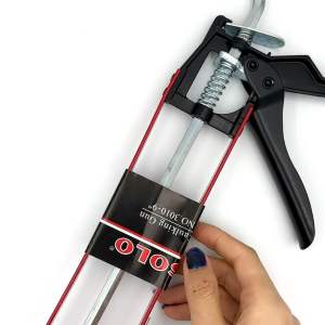 ยิงปืนยิงซิลิโคน 9นิ้ว โซโล 3010-9 กาว ซิลิโคน ยาแนว ปืนยาแนว ปืนกาว กาว กาวตะปู ปืนยิง ปืน ซีลิโคน ปืนกาว AW115