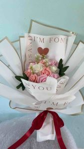 ของขวัญให้แฟน ช่อดอกกุหลาบขนาดใหญ่พิเศษของขวัญวันวาเลนไทน์วันเกิดวันรับปริญญาวันปัจฉิมนิเทศ ช่อดอกไม้