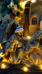 CLASSIC AND ELEGANT MUSICAL NATIVITY SCENE CHRISTMAS DISPLAY