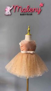 ชุดเด็กออกงานสีน้ำตาลเบจ บุดาวสีทองรอบกระโปรง เข็มขัดแบบเย็บติดสีเบจ Samira Dress