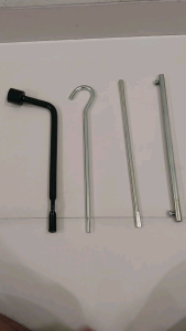 Paket Lengkap Kunci roda 21mm & Handle Putaran Dongkrak Original Metema