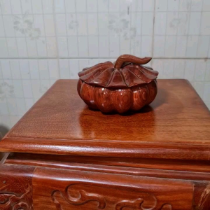 Hũ đựng hạt dưa  hộp đựng hat dưa  hộp đựng hạt điều gỗ gõ đỏ Gia Lai đồ trang trí Tết