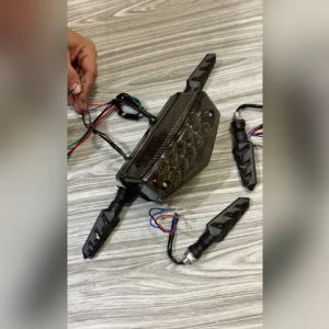 SATU PAKET LAMPU REM LED / STOP LED MIKA SMOKE / RIBEN RX KING RX K RX KING + 2 SET SEIN LED PANAH RUNNING + BRACKET SEIN ( UNTUK JOK RX KING YANG MENGGUNAKAN BEHEL MINI / BEHEL LURUS VARIASI