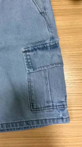 กางกางขาสั้นยีนส์ไม่ยืดเป้าซิปกระเป๋ากล่อง