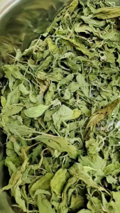 ใบกะเพราอบแห้ง ใบกะเพรา กะเพรา เกรดสวย ใบเขียว ขนาด 20 กรัม