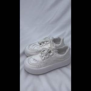 GRATIS BOX LIVY Sepatu Sports Soobin Sneakers Wanita Casual Harajuku style Soobin Shoes