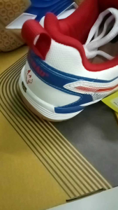 Giày Cầu Lông Nam Nữ Hoả Trâu HT 095 Việt Nam SX Trắng phối