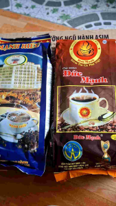 combo cà phê pha phim mạnh hiếu +cà phê đức mạnh gói 500g mix trộn truyền thống cho ra ly cà phê đậm đà thơm ngon đọc đáo đến từng giọt