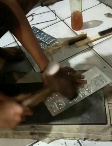 plat nomor motor putih font variasi pakai logo (1set depan belakang)