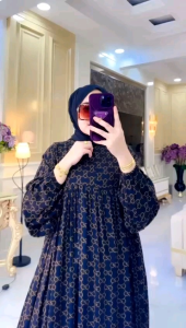 Dilara Dress By Irish Label Bahan Royal Queen Lembut dan Jatuh Ld 120cm