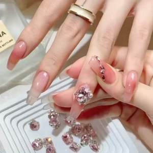 【Pink 2pcs/pack】Nail Art Accessories 3D Metal White Diamond Crystal Stone K9 Perhiasan kuku l2nail 粉色堆钻成品歪心