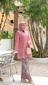 Setelan Kebaya Burkat Malika Payet/Stelan Kebaya Modern/Kebaya Modern/Kebaya Wisuda/Setelan Kebaya Terbaru/ Kebaya Kekinian/Kebaya Payet/Setelan Kebaya Floy Payet