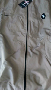 Jaket Parasut Pria Terbaru: Tips dan Rekomendasi