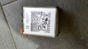 Baterai Samsung S20 Plus EB-BG985ABY untuk Refill baterai bagus tidak kembung