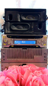 Máy phát nhạc liền Amply PIONEER MEH P055. Tính năng MINI DISK/ aux in 3.5/ Radio.