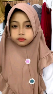 Hijab Instan Serut Anak Pet Mutiara Matt Jersey/Bergo Anak Khadijah Usia 3--8 Tahun Kombinasi Rempel